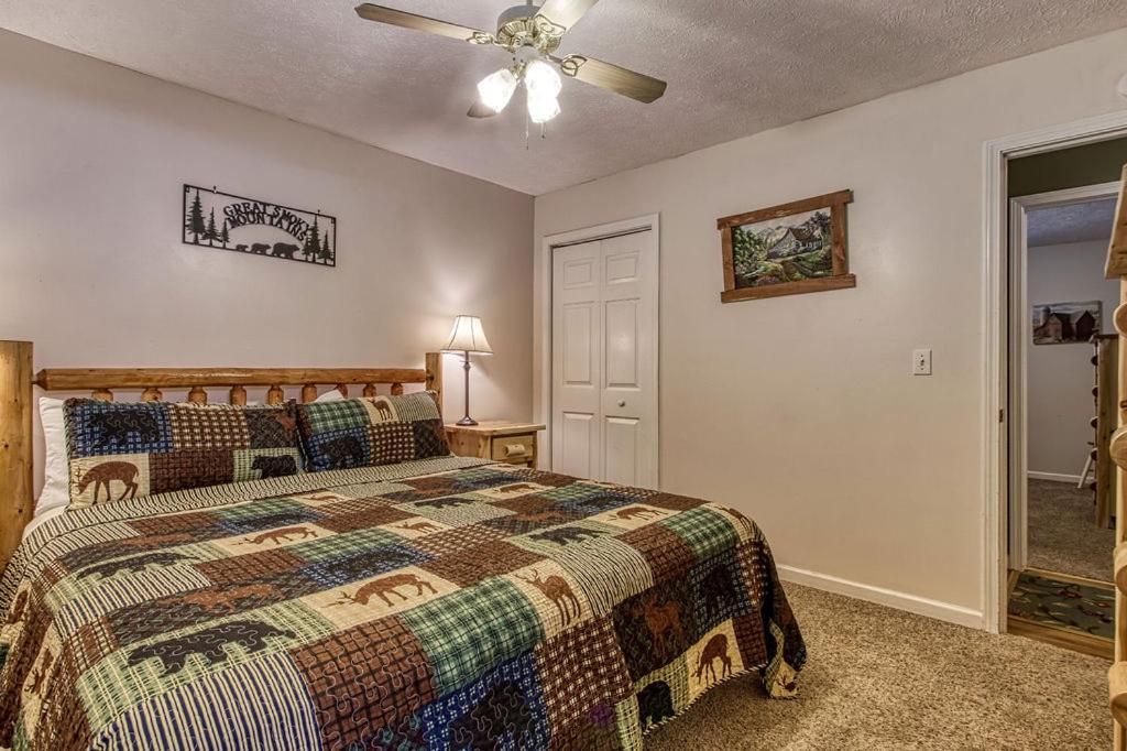River Song, Near River, Hot Tub, Foosball, Wifi 1089 Free Tickets Each Paid Day, Dollywood And More Sevierville Eksteriør bilde